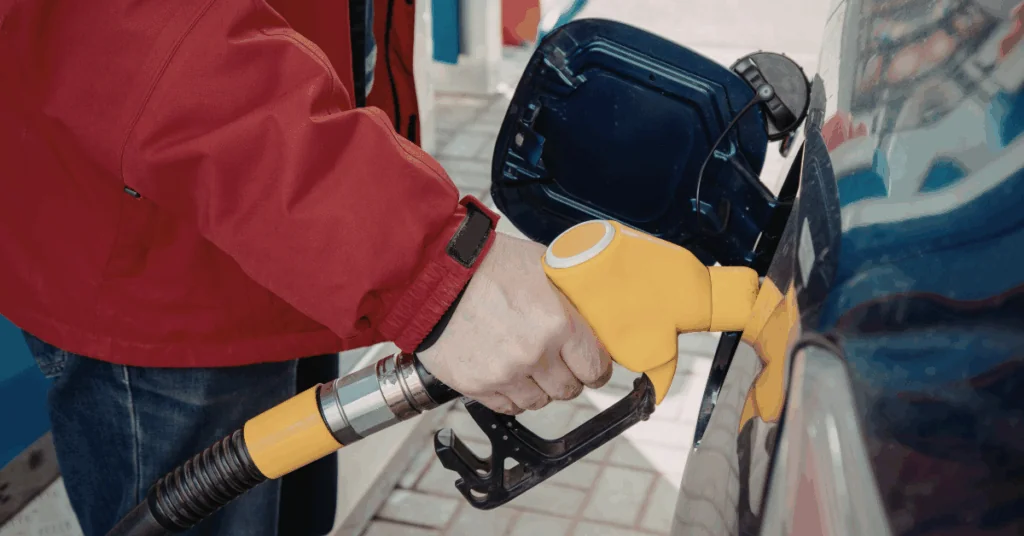 Guerra en Medio Oriente explica alza de ¢21 para gasolina regular y de ¢35 para el diésel