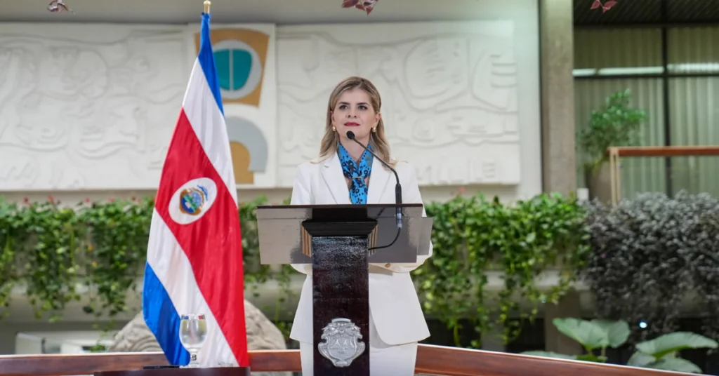 Laura Fernández: “Gobiernos de izquierda pusieron a las instituciones al servicio de los delincuentes”